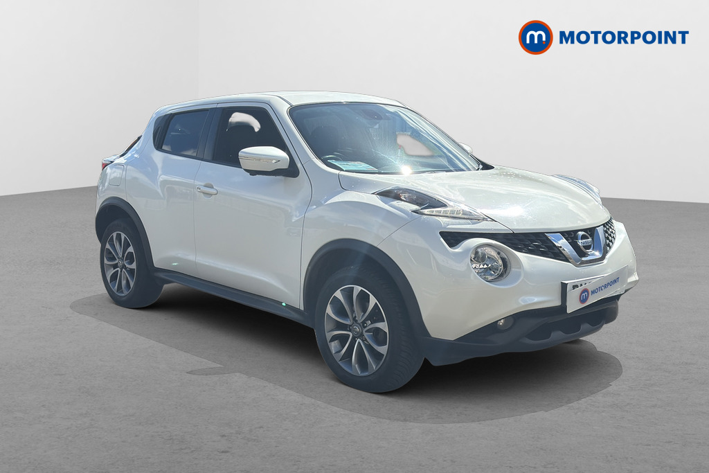 Nissan Juke Tekna Manual Diesel SUV - Stock Number (1633893) - Drivers side front corner