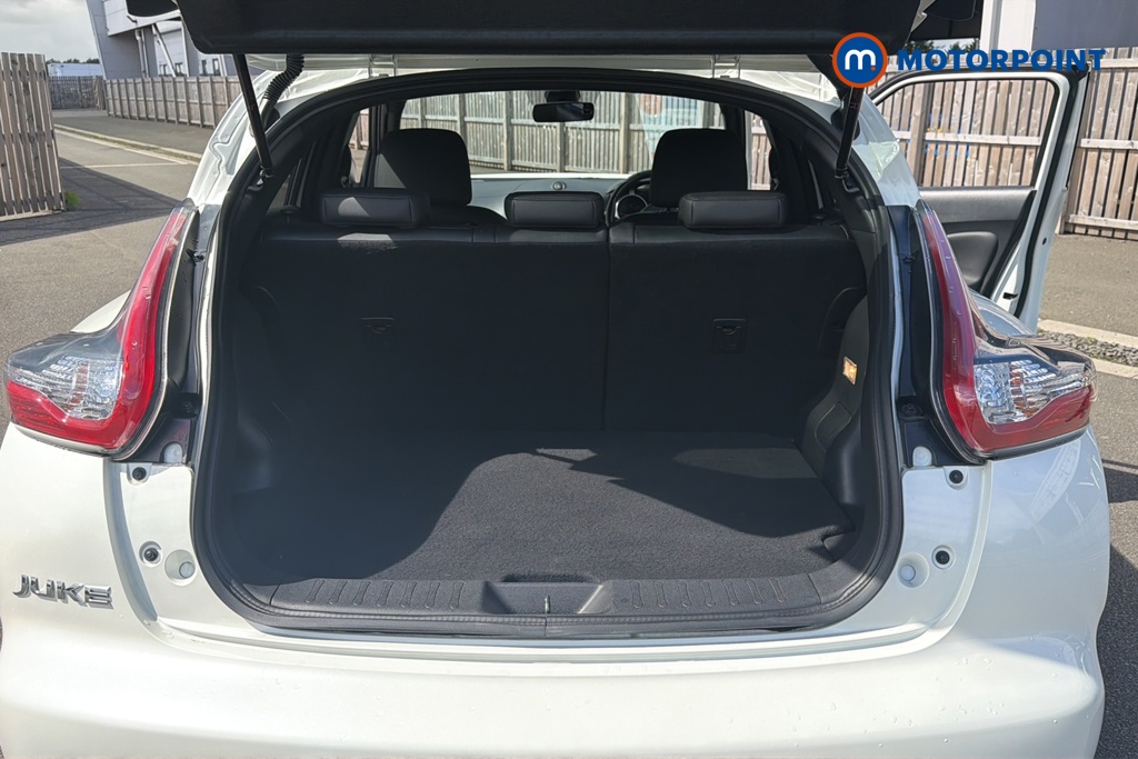 Nissan Juke Tekna Manual Diesel SUV - Stock Number (1633893) - 30th supplementary image
