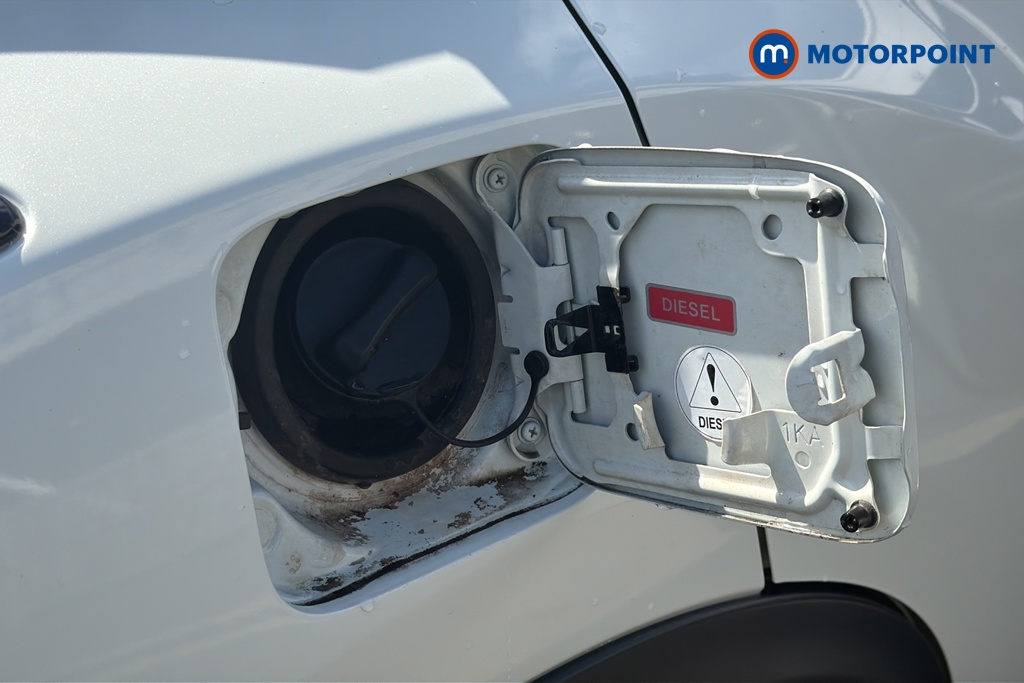 Nissan Juke Tekna Manual Diesel SUV - Stock Number (1633893) - 41st supplementary image