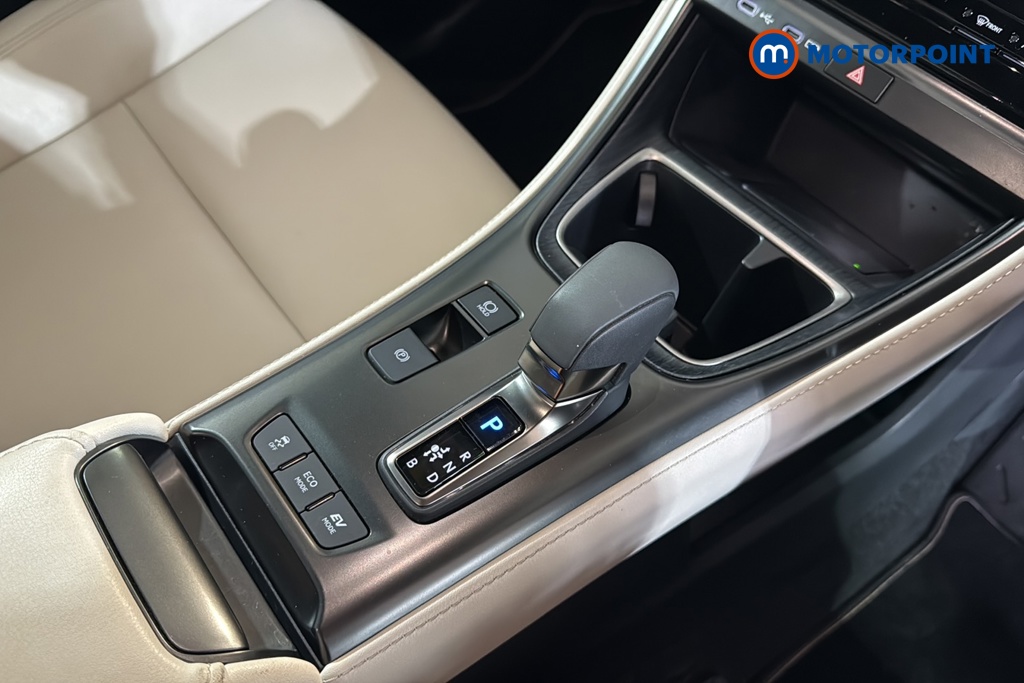 Lexus LBX Premium Plus Automatic Petrol-Electric Hybrid SUV - Stock Number (1636914) - 15th supplementary image