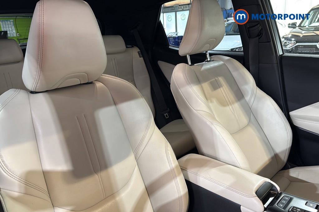Lexus LBX Premium Plus Automatic Petrol-Electric Hybrid SUV - Stock Number (1636914) - 22nd supplementary image