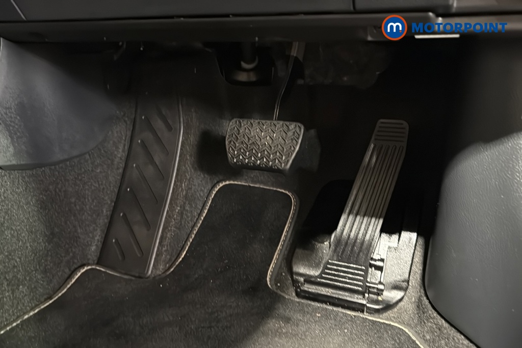 Lexus LBX Premium Plus Automatic Petrol-Electric Hybrid SUV - Stock Number (1636914) - 24th supplementary image