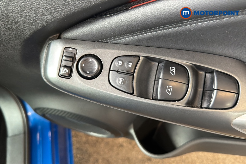 Nissan Juke N-Connecta Manual Petrol SUV - Stock Number (1642464) - 19th supplementary image