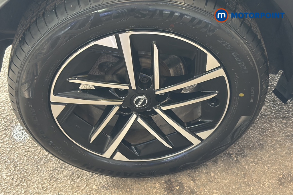 Nissan Juke N-Connecta Manual Petrol SUV - Stock Number (1642464) - 46th supplementary image