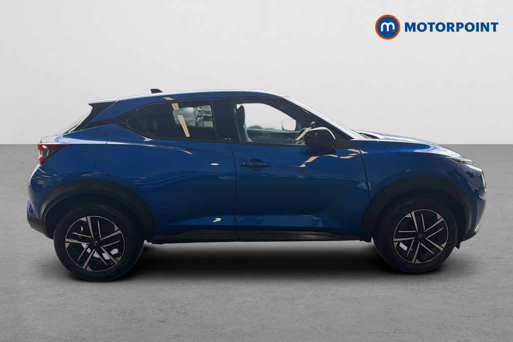 Nissan Juke N-Connecta Manual Petrol SUV - Stock Number (1642464) - Passenger side