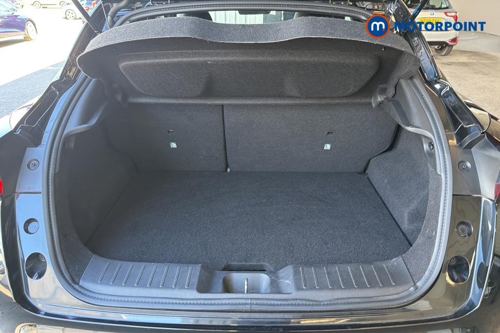 Nissan Juke N-Connecta Manual Petrol SUV - Stock Number (1642469) - 30th supplementary image