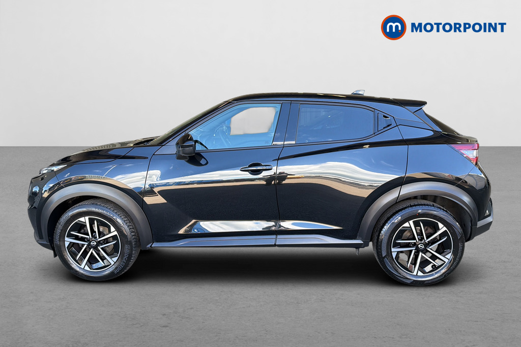Nissan Juke N-Connecta Manual Petrol SUV - Stock Number (1642469) - Drivers side
