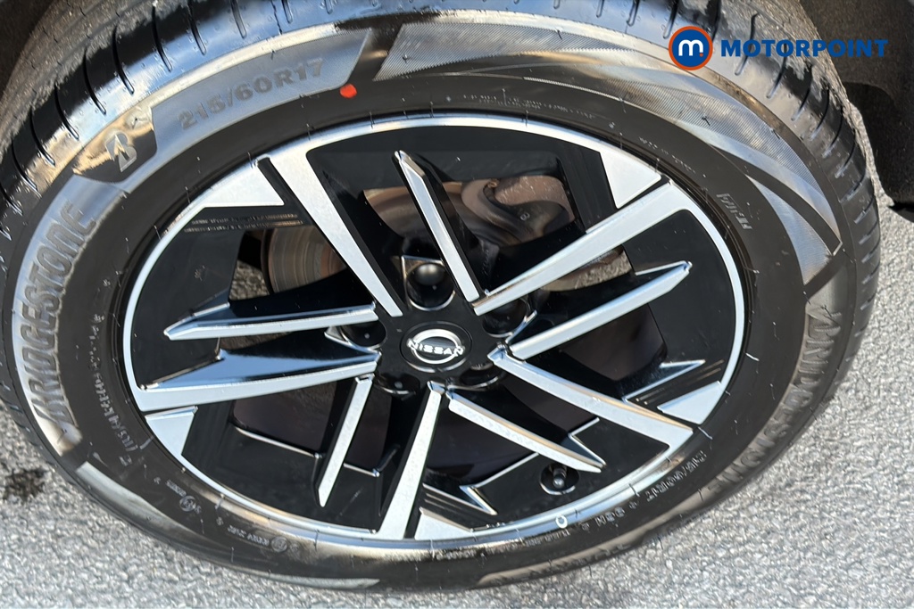 Nissan Juke N-Connecta Manual Petrol SUV - Stock Number (1642469) - 45th supplementary image