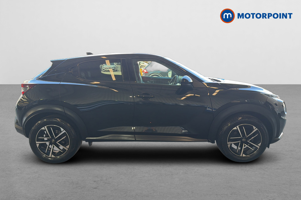 Nissan Juke N-Connecta Manual Petrol SUV - Stock Number (1642469) - Passenger side