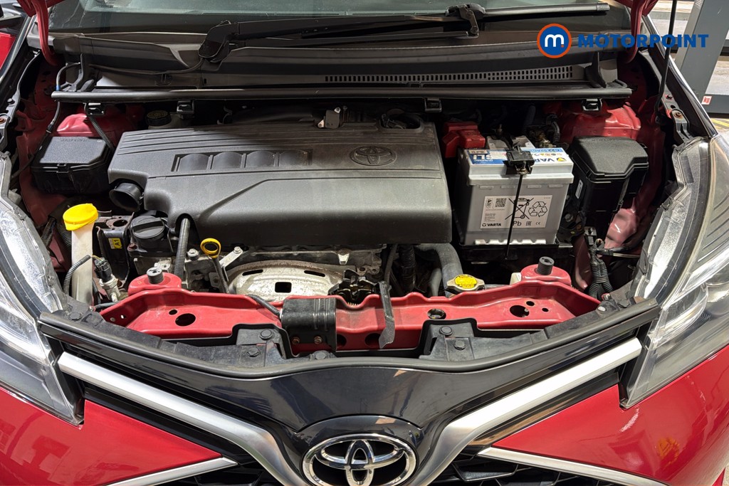 Toyota Yaris Design Manual Petrol Hatchback - Stock Number (1642999) - 51st supplementary image