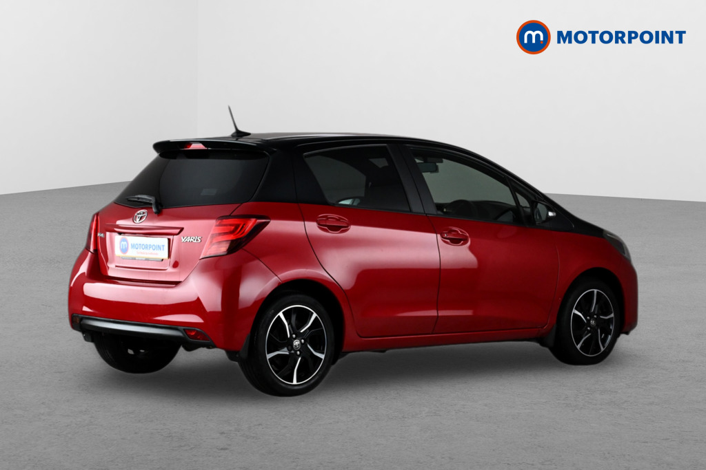 Toyota Yaris Design Manual Petrol Hatchback - Stock Number (1642999) - Drivers side rear corner