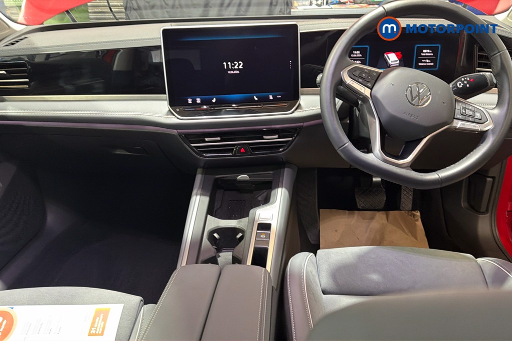 Volkswagen Passat Life Automatic Petrol Plug-In Hybrid Estate - Stock Number (1643775) - 1st supplementary image