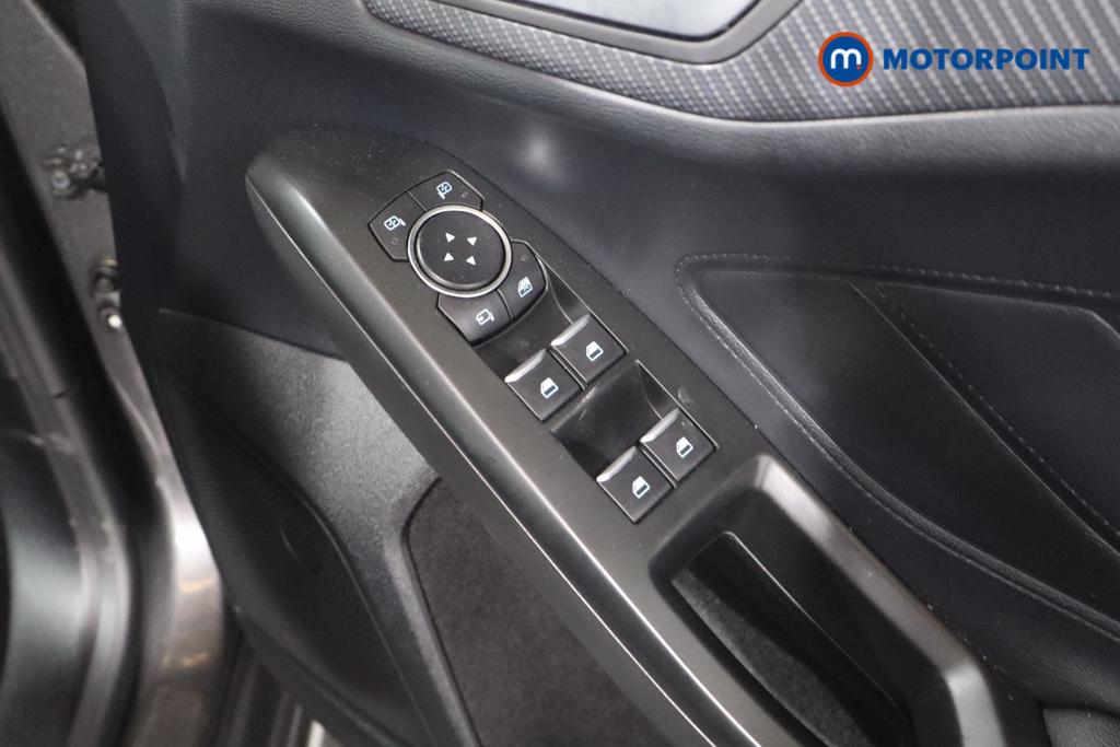 Ford Focus St-Line X Manual Petrol Hatchback - Stock Number (1645005) - 11th supplementary image