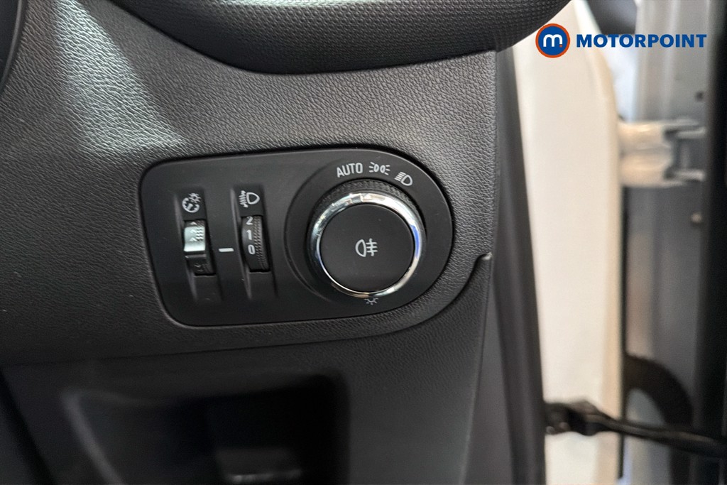 Vauxhall Crossland SE Manual Petrol SUV - Stock Number (1645047) - 18th supplementary image