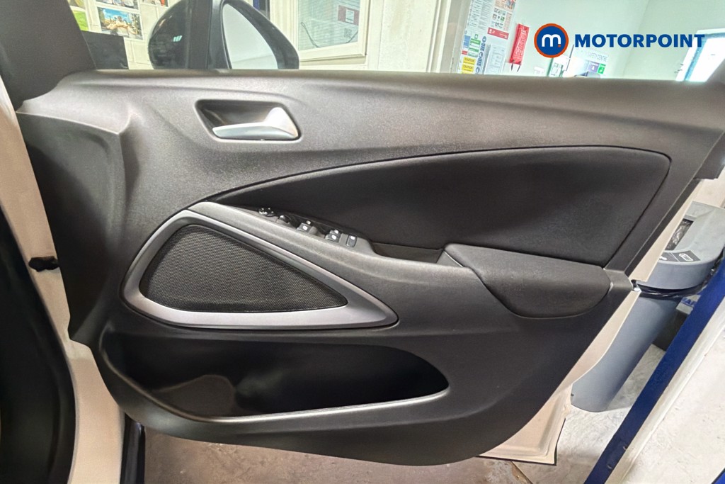 Vauxhall Crossland SE Manual Petrol SUV - Stock Number (1645047) - 19th supplementary image