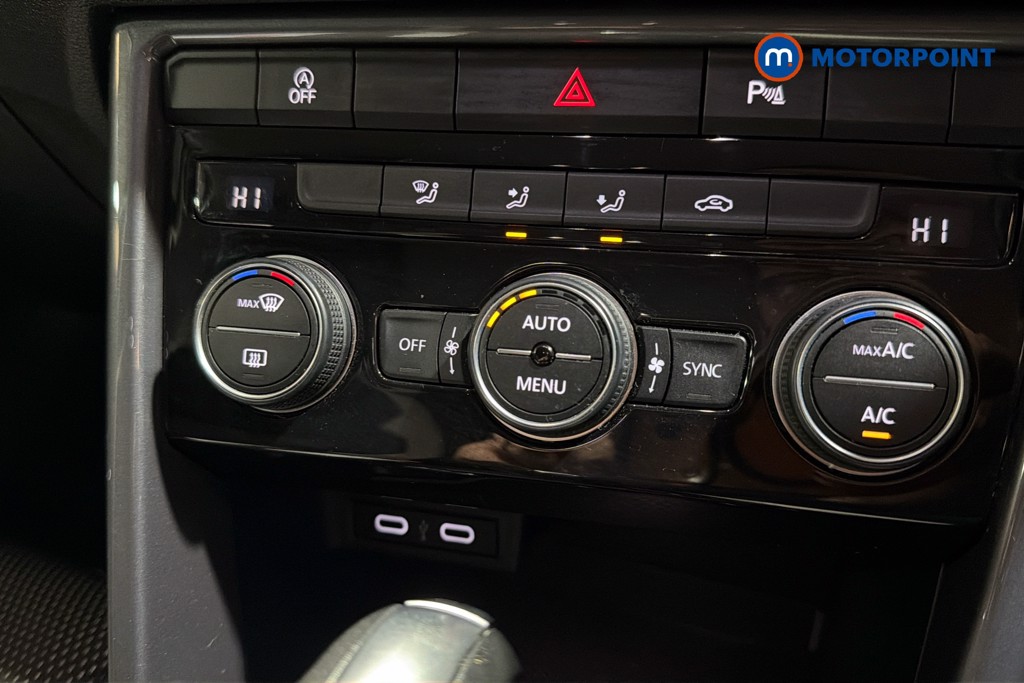 Volkswagen T-Roc SEL Automatic Petrol SUV - Stock Number (1645123) - 12th supplementary image