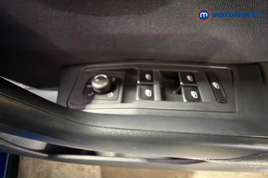 Volkswagen T-Roc SEL Automatic Petrol SUV - Stock Number (1645123) - 20th supplementary image
