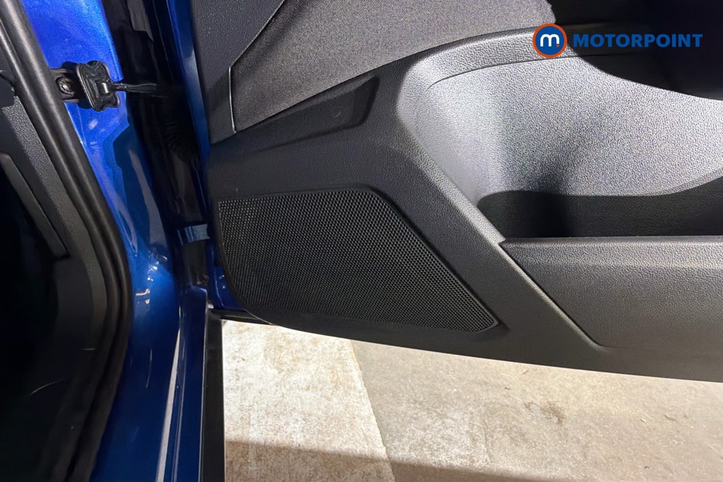 Volkswagen T-Roc SEL Automatic Petrol SUV - Stock Number (1645123) - 21st supplementary image