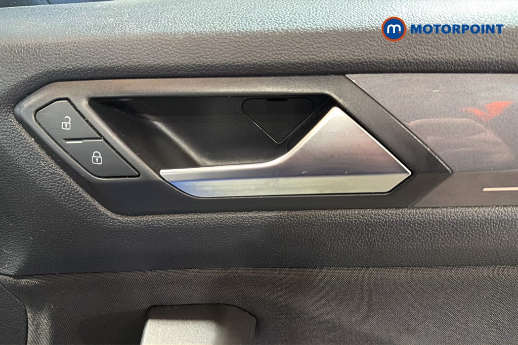 Volkswagen T-Roc SEL Automatic Petrol SUV - Stock Number (1645123) - 42nd supplementary image