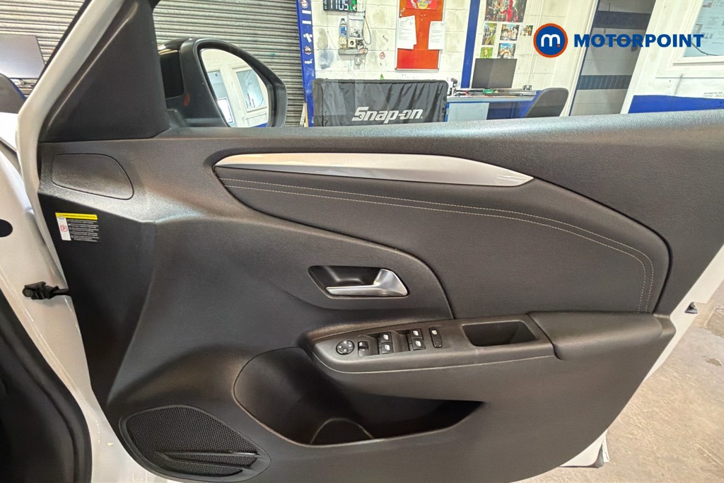 Vauxhall Corsa SRI Automatic Petrol Hatchback - Stock Number (1645167) - 19th supplementary image