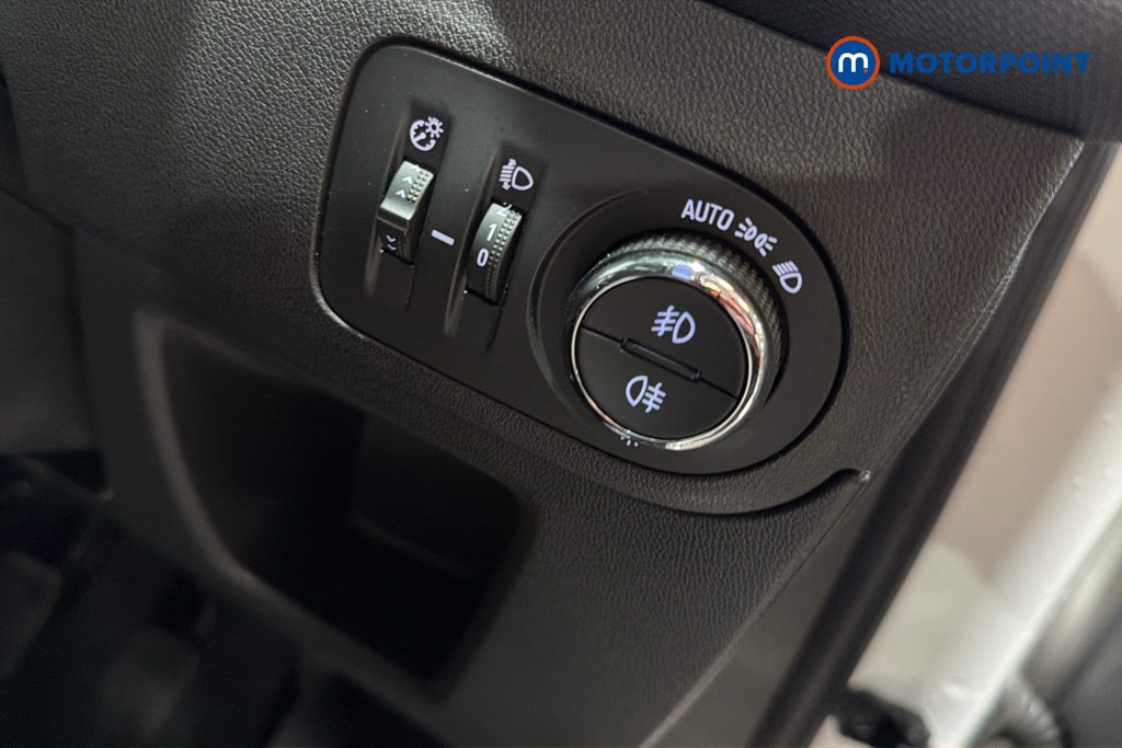 Vauxhall Crossland X Elite Nav Manual Petrol SUV - Stock Number (1645609) - 18th supplementary image