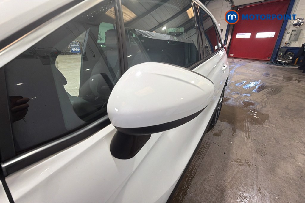 Vauxhall Crossland X Elite Nav Manual Petrol SUV - Stock Number (1645609) - 43rd supplementary image