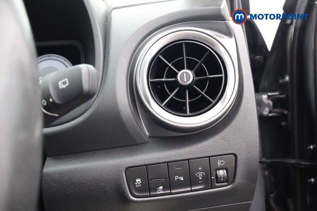Hyundai Kona Premium Automatic Electric SUV - Stock Number (1646716) - 9th supplementary image
