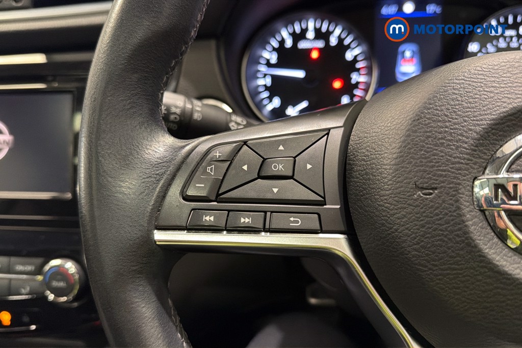 Nissan Qashqai N-Connecta Manual Petrol SUV - Stock Number (1647077) - 3rd supplementary image