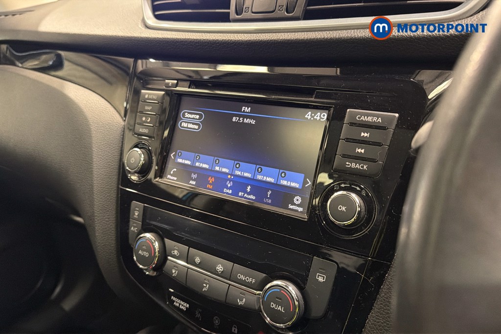 Nissan Qashqai N-Connecta Manual Petrol SUV - Stock Number (1647077) - 9th supplementary image