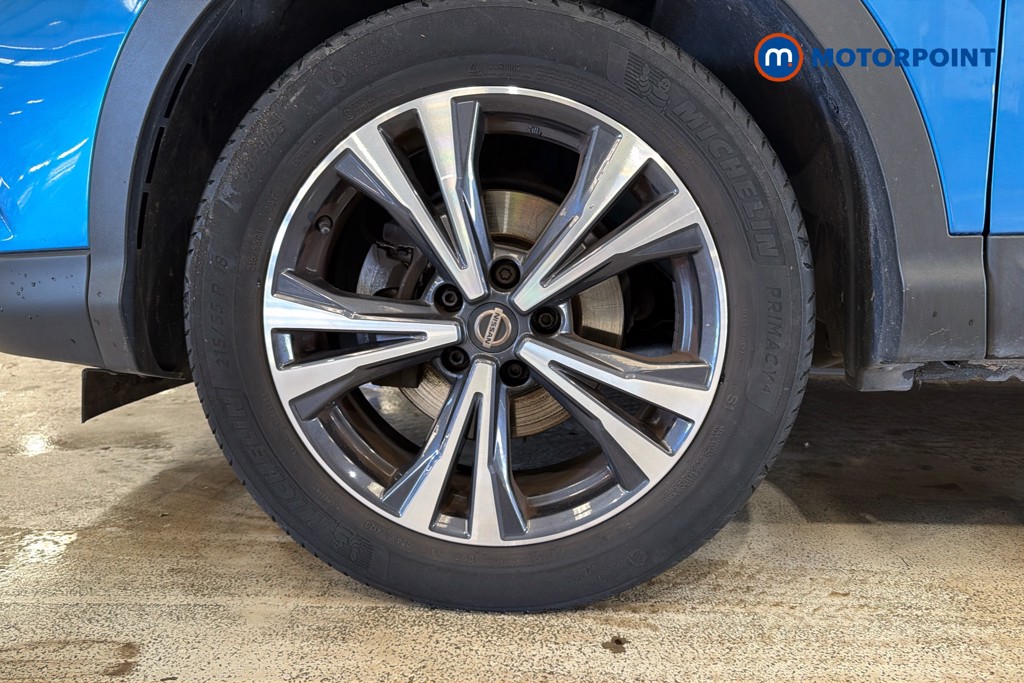 Nissan Qashqai N-Connecta Manual Petrol SUV - Stock Number (1647077) - 47th supplementary image