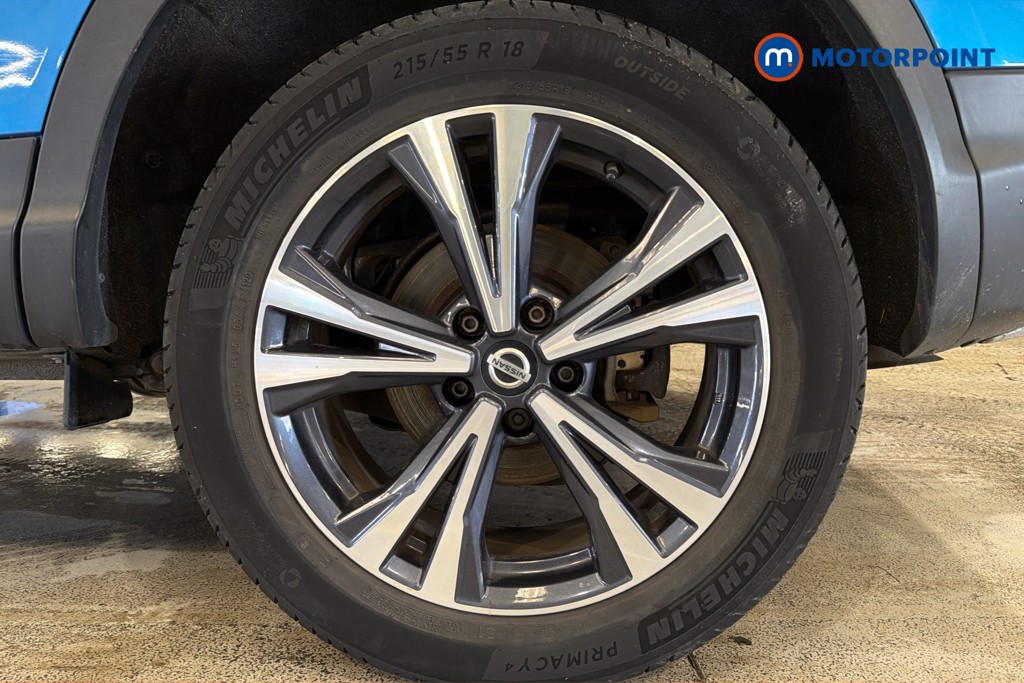 Nissan Qashqai N-Connecta Manual Petrol SUV - Stock Number (1647077) - 48th supplementary image