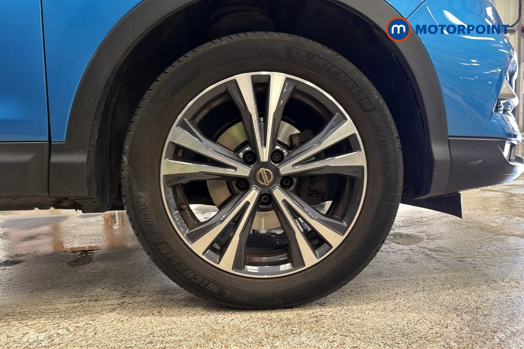 Nissan Qashqai N-Connecta Manual Petrol SUV - Stock Number (1647077) - 50th supplementary image