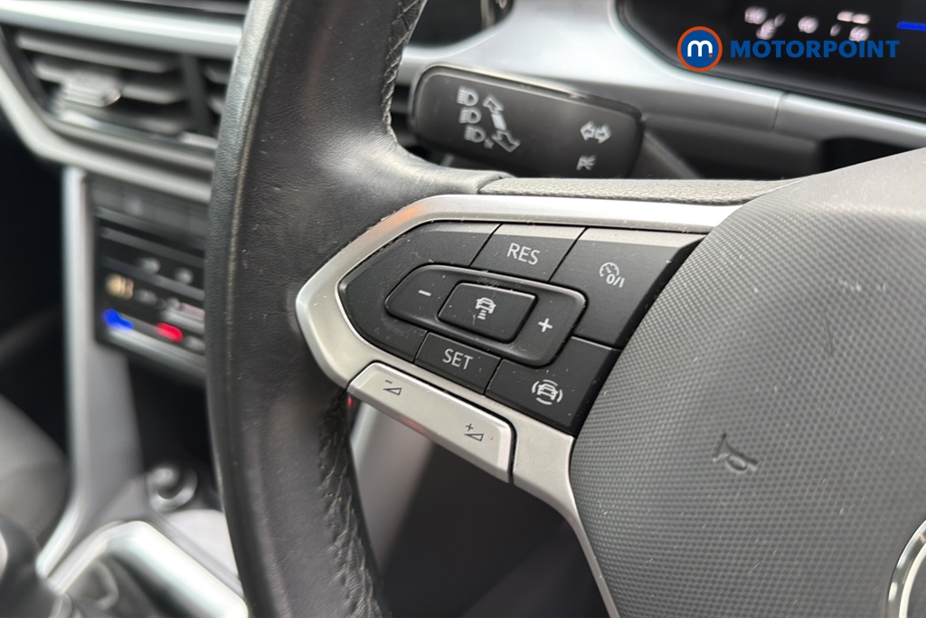 Volkswagen T-Roc Life Manual Petrol SUV - Stock Number (1647540) - 4th supplementary image