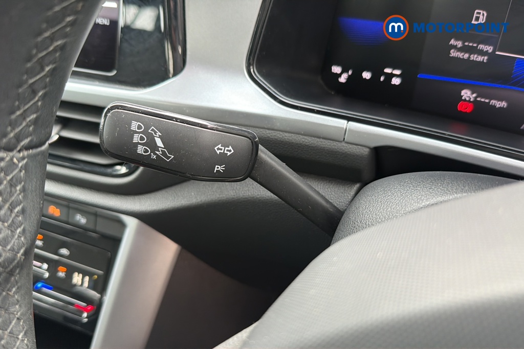 Volkswagen T-Roc Life Manual Petrol SUV - Stock Number (1647540) - 5th supplementary image
