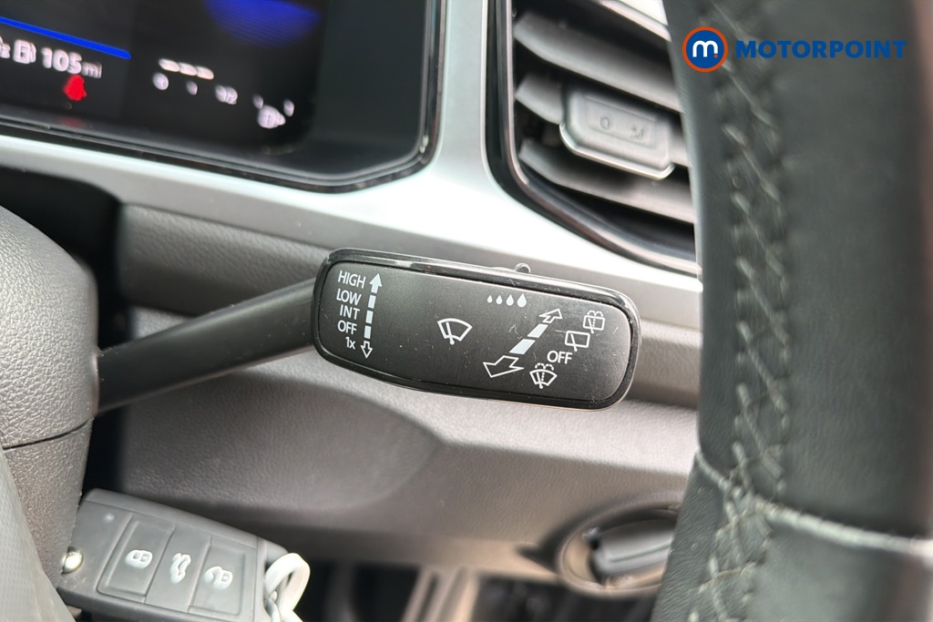 Volkswagen T-Roc Life Manual Petrol SUV - Stock Number (1647540) - 6th supplementary image