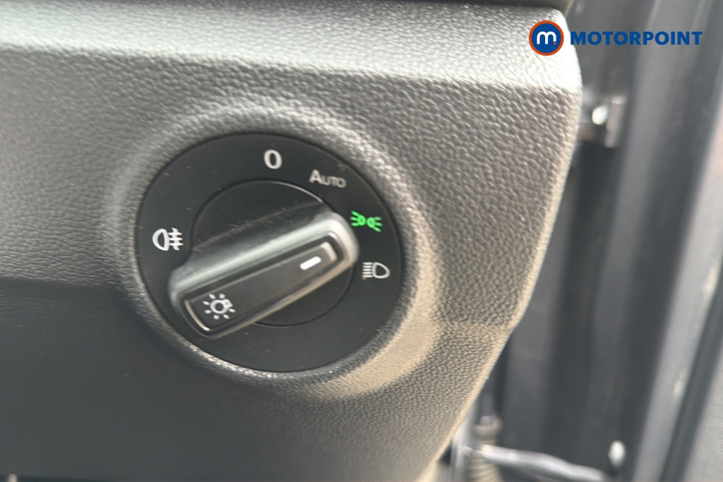 Volkswagen T-Roc Life Manual Petrol SUV - Stock Number (1647540) - 11th supplementary image
