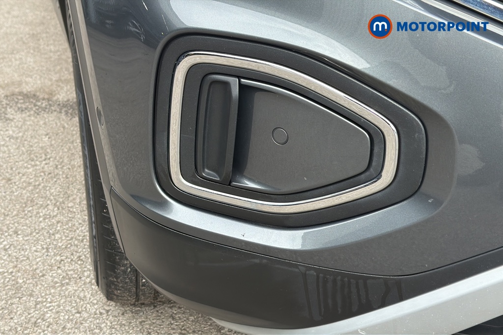 Volkswagen T-Roc Life Manual Petrol SUV - Stock Number (1647540) - 38th supplementary image