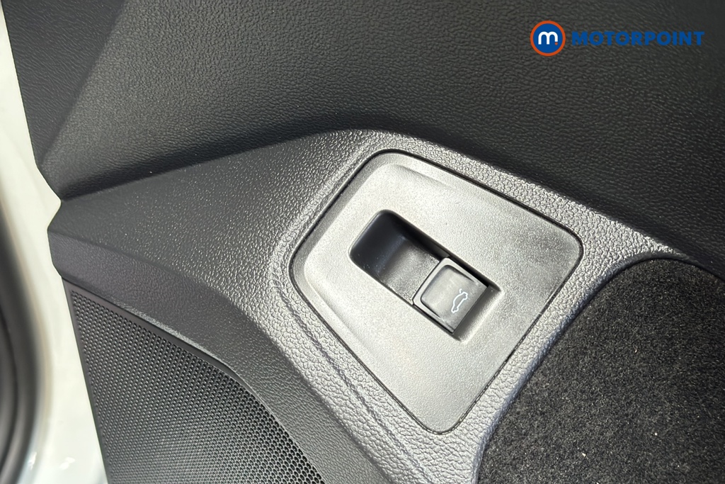 Volkswagen Tiguan Allspace R-Line Automatic Petrol SUV - Stock Number (1647785) - 994th supplementary image