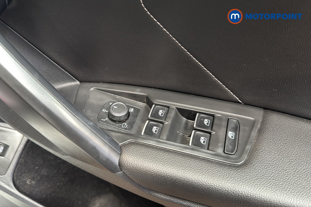 Volkswagen Tiguan Allspace R-Line Automatic Petrol SUV - Stock Number (1647785) - 19th supplementary image