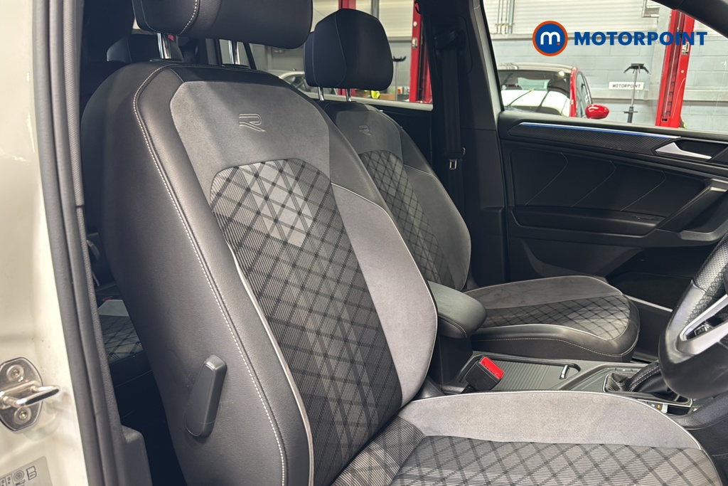 Volkswagen Tiguan Allspace R-Line Automatic Petrol SUV - Stock Number (1647785) - 22nd supplementary image