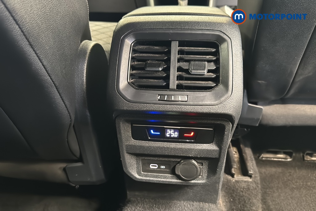 Volkswagen Tiguan Allspace R-Line Automatic Petrol SUV - Stock Number (1647785) - 28th supplementary image