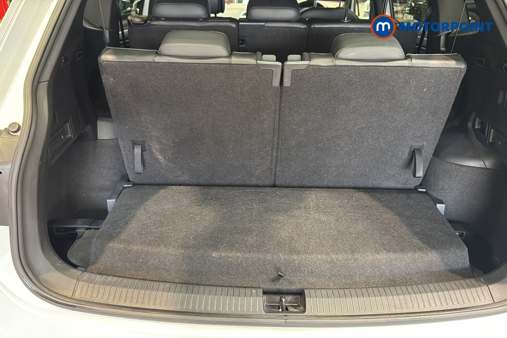 Volkswagen Tiguan Allspace R-Line Automatic Petrol SUV - Stock Number (1647785) - 30th supplementary image