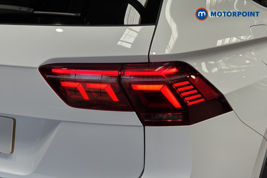 Volkswagen Tiguan Allspace R-Line Automatic Petrol SUV - Stock Number (1647785) - 36th supplementary image