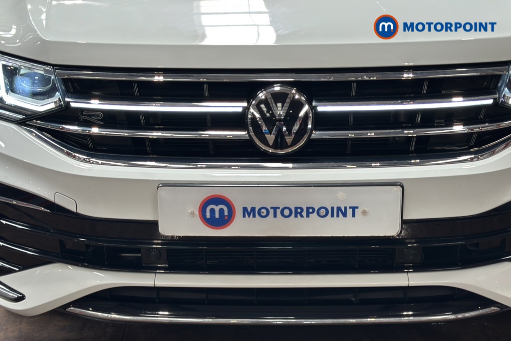Volkswagen Tiguan Allspace R-Line Automatic Petrol SUV - Stock Number (1647785) - 43rd supplementary image