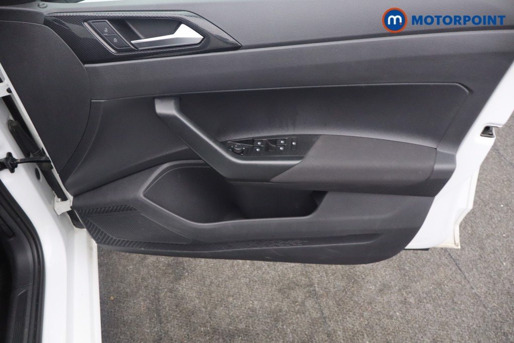 Volkswagen Polo Life Manual Petrol Hatchback - Stock Number (1647946) - 8th supplementary image
