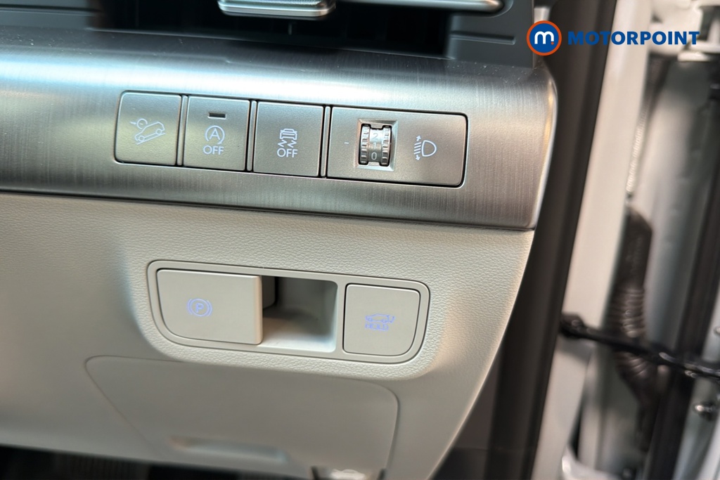 Hyundai Kona Ultimate Automatic Petrol SUV - Stock Number (1647958) - 11th supplementary image
