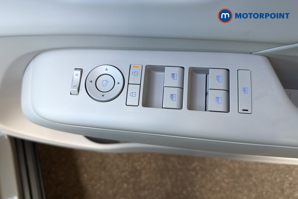 Hyundai Kona Ultimate Automatic Petrol SUV - Stock Number (1647958) - 19th supplementary image