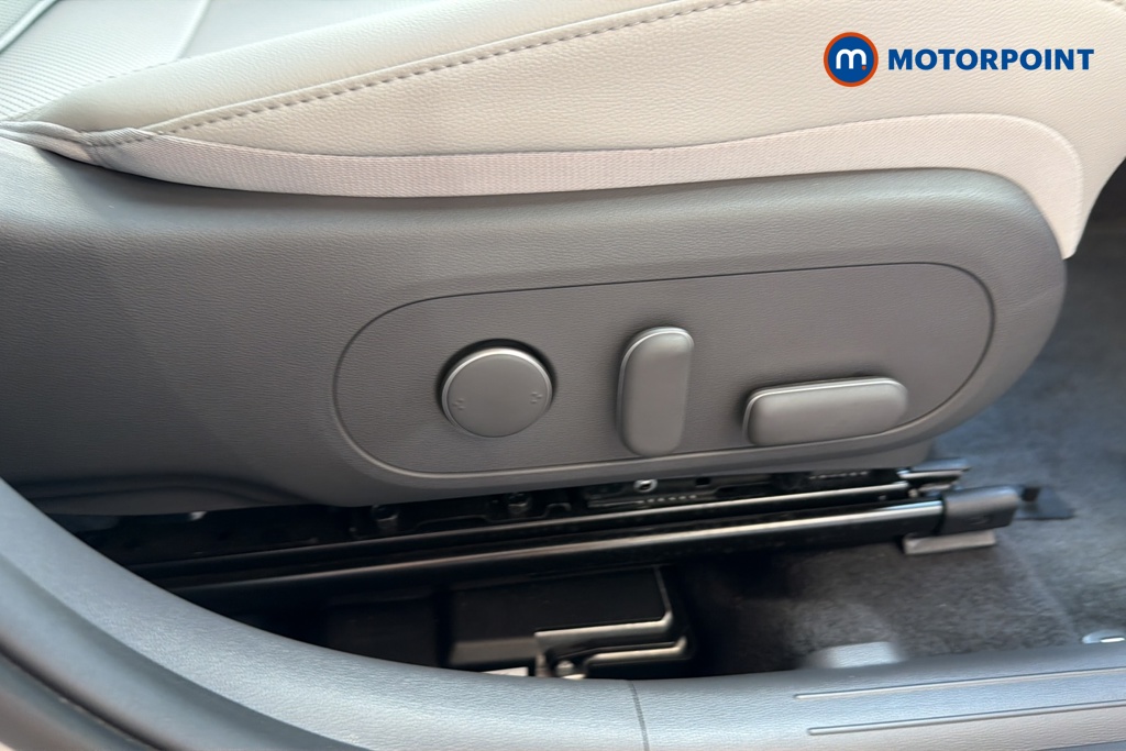 Hyundai Kona Ultimate Automatic Petrol SUV - Stock Number (1647958) - 23rd supplementary image
