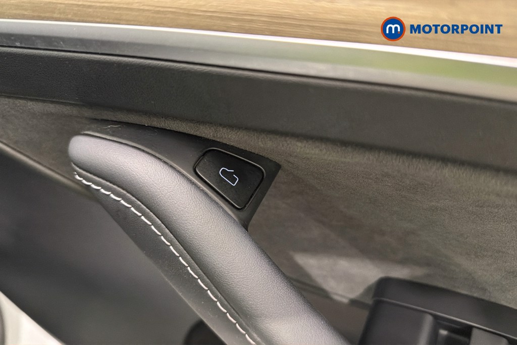 Tesla Model Y Long Range Automatic Electric SUV - Stock Number (1648027) - 42nd supplementary image