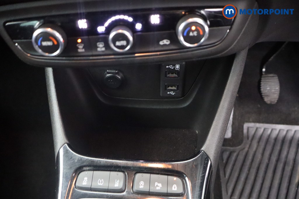 Vauxhall Crossland Sri Nav Manual Petrol SUV - Stock Number (1648122) - 15th supplementary image